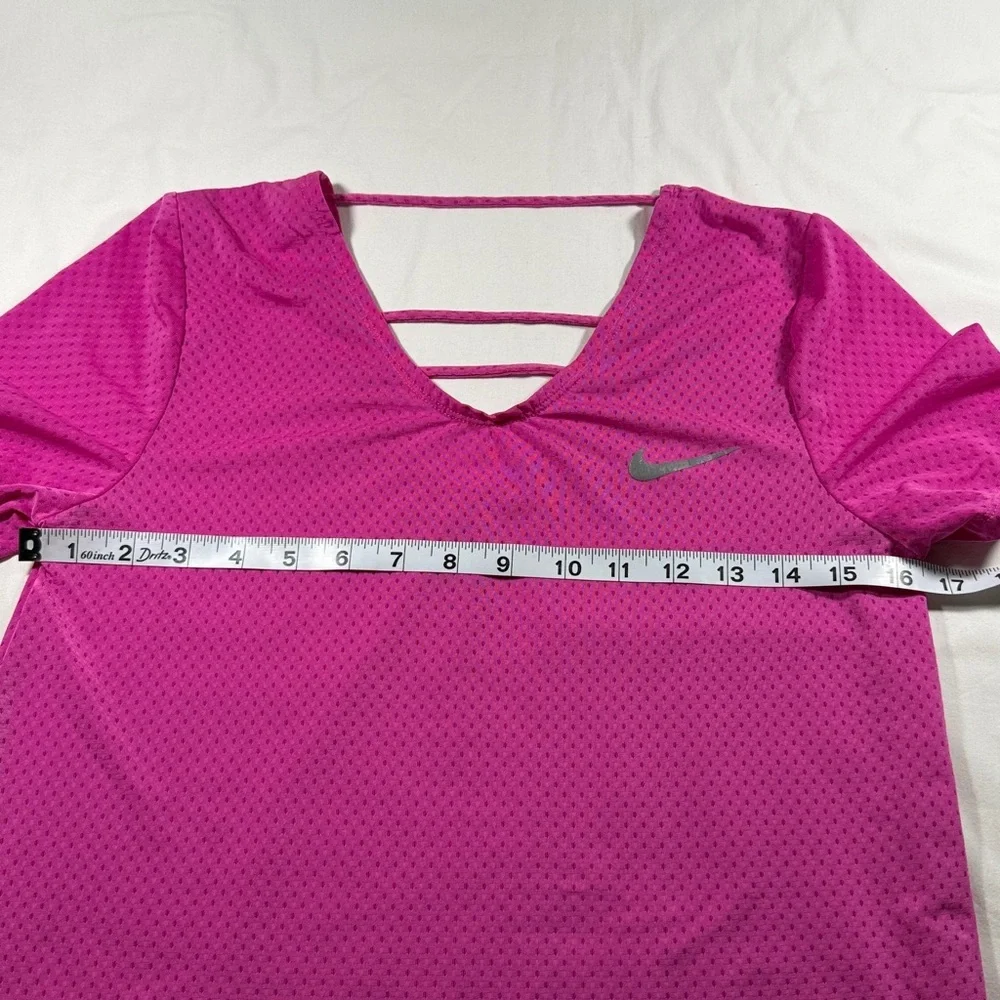 Nike Women's Pink Short Sleeve Tee